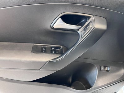 2017 Volkswagen Vento 1.6 Startline Mt