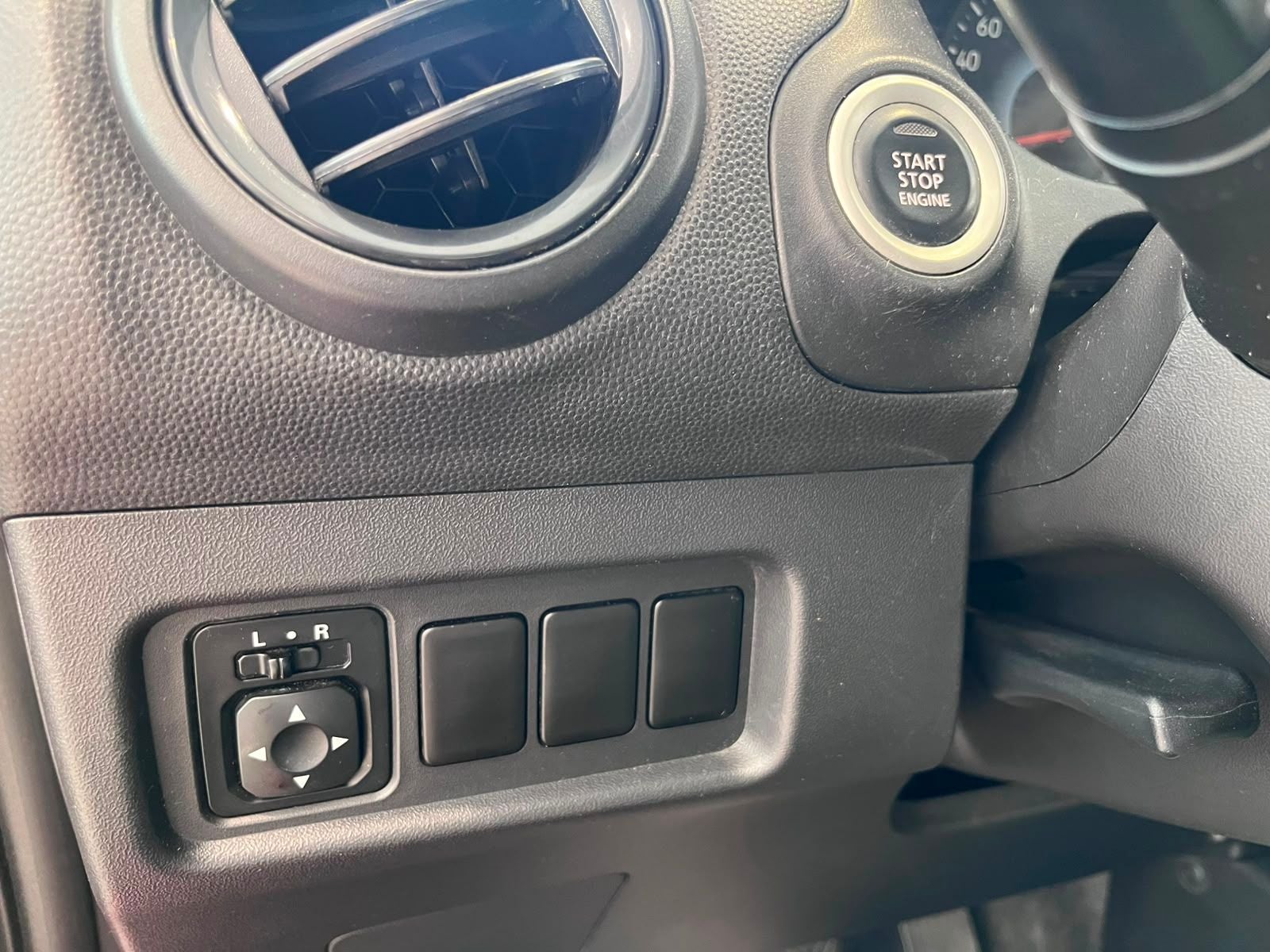 2024 Dodge Attitude 1.2 Se Mt