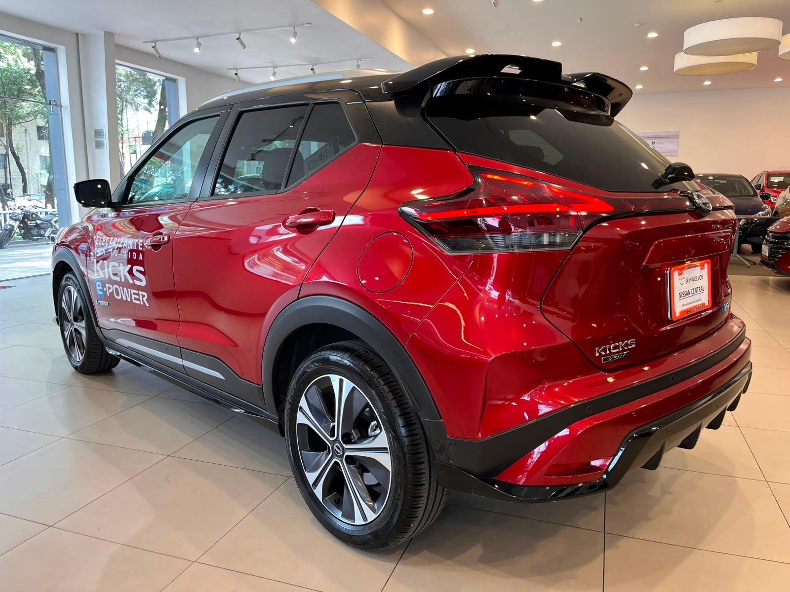 2025 Nissan Kicks E-Power Platinum At