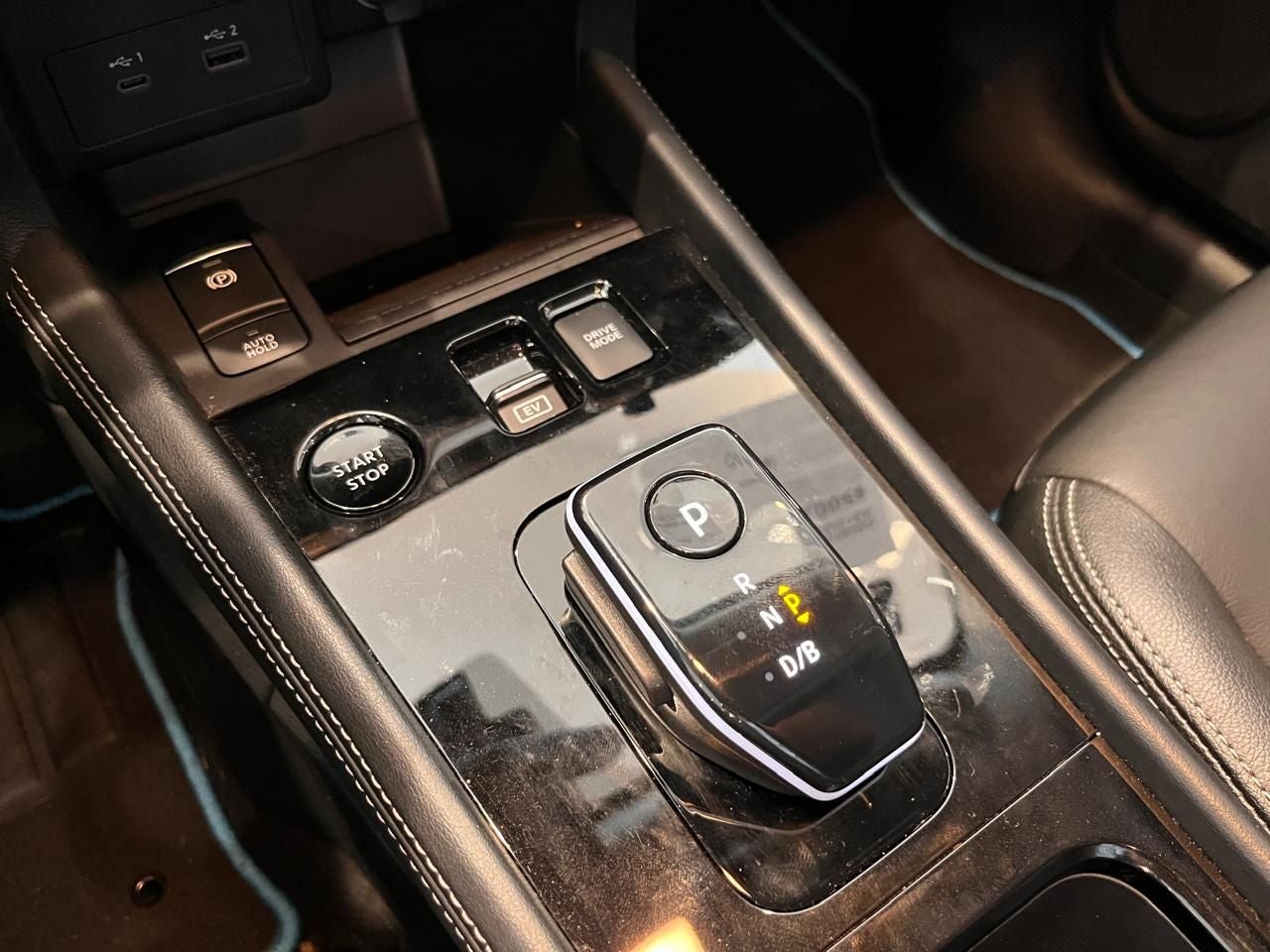 2025 Nissan Kicks E-Power Platinum At