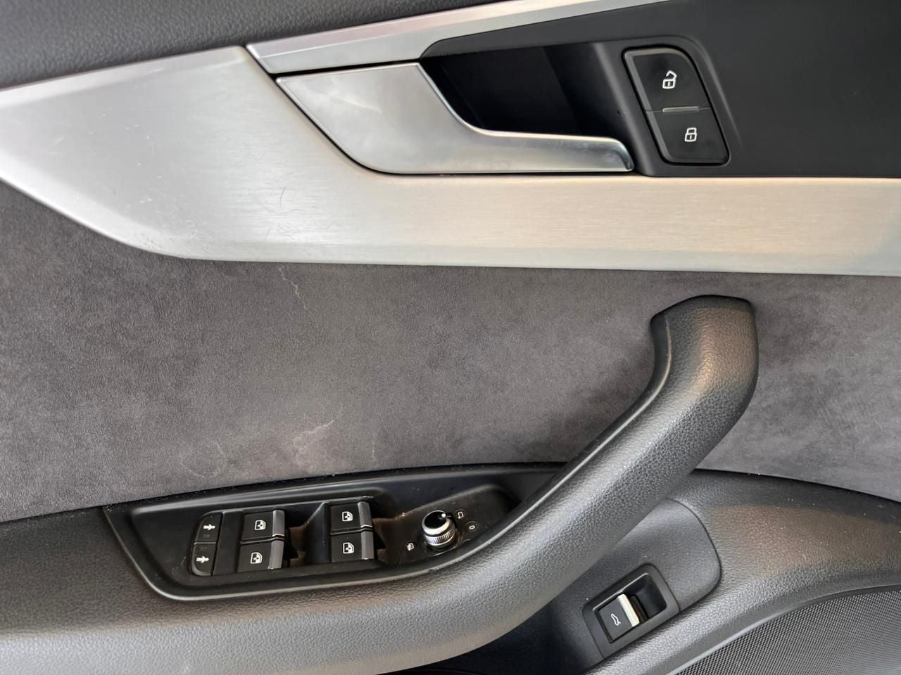 2017 Audi A4 2.0 S Line At