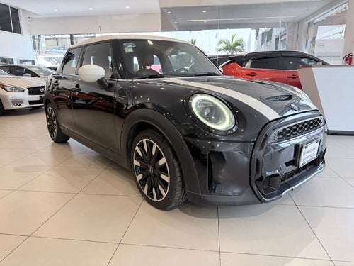 2023 MINI Cooper S Classic 5 Puertas At
