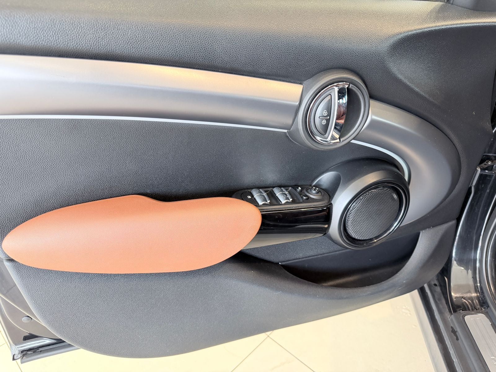 2023 MINI Cooper S Classic 5 Puertas At