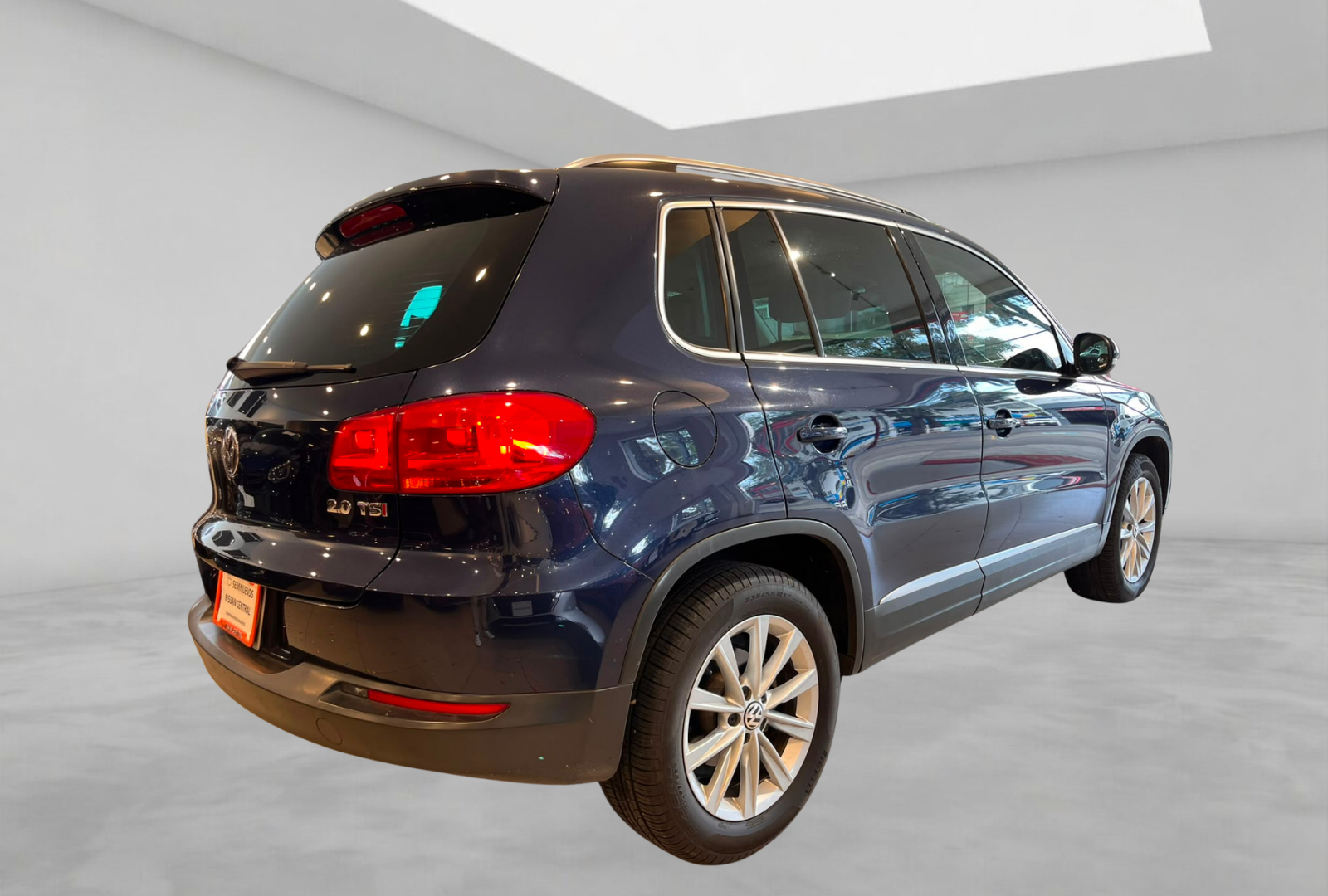 2017 Volkswagen Tiguan 2.0 T Track & Fun Tiptronic At